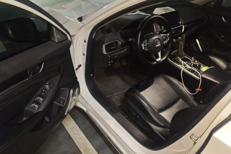 Used Honda Accord 2018 260TURBO Luxury Edition China VI Driver Seat