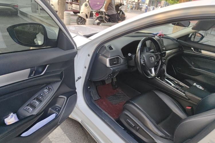 Used Honda Accord 2018 260TURBO Luxury Edition China VI Driver Seat
