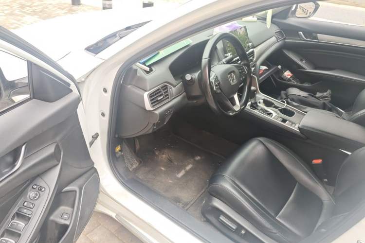 Used Honda Accord 2018 260TURBO Luxury Edition China VI Driver Seat
