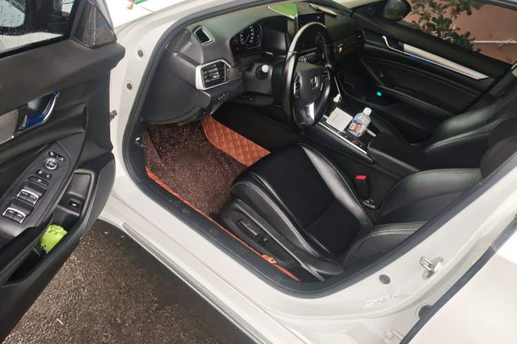 Used Honda Accord 2018 260TURBO Elite Edition China VI Driver Seat