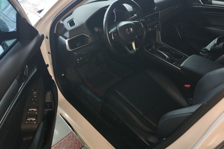 Used Honda Accord 2018 260TURBO Luxury Edition China VI Driver Seat