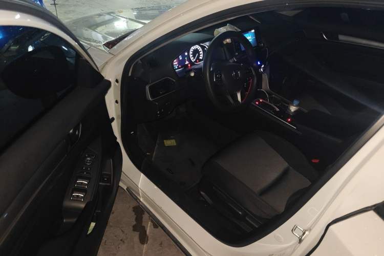Used Honda Accord 2018 Rui·Hybrid 2.0L Rui Ku Edition China VI Driver Seat