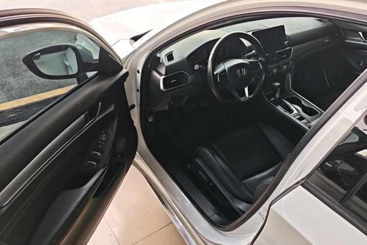 Used Honda Accord 2018 260TURBO Elite Edition China VI Driver Seat