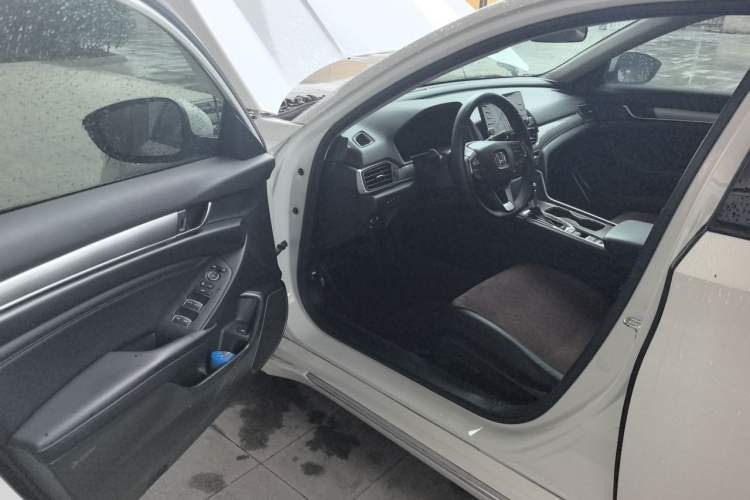 Used Honda Accord 2018 260TURBO Luxury Edition China VI Driver Seat