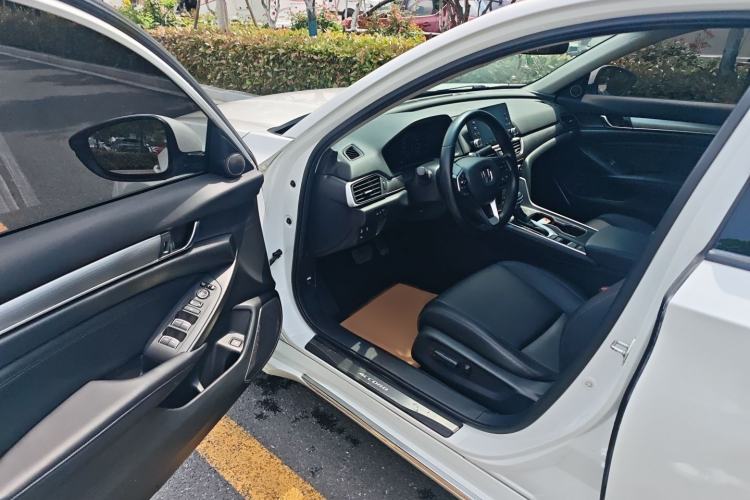 Used Honda Accord 2018 260TURBO Luxury Edition China VI Driver Seat