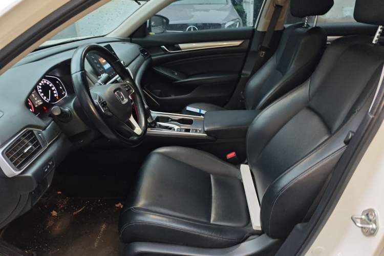 Used Honda Accord 2018 260TURBO Elite Edition China VI Driver Seat