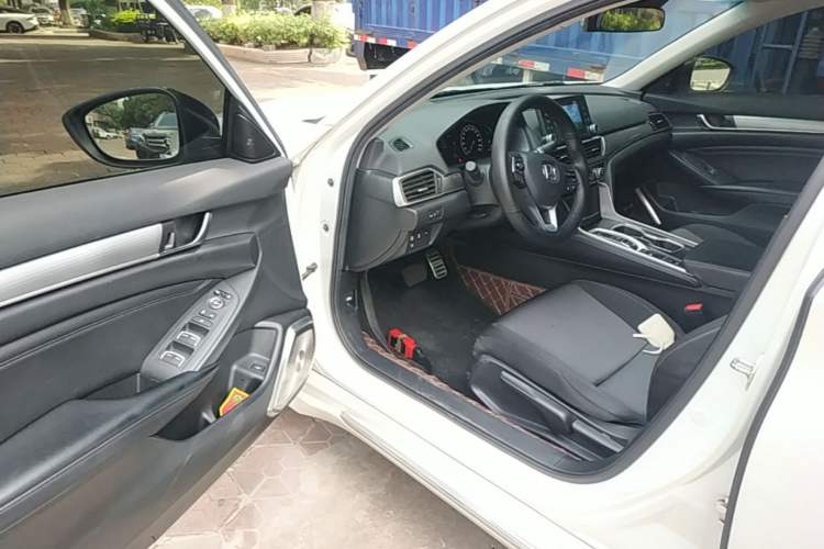 Used Honda Accord 2018 Rui·Hybrid 2.0L Rui Ku Edition China VI Driver Seat