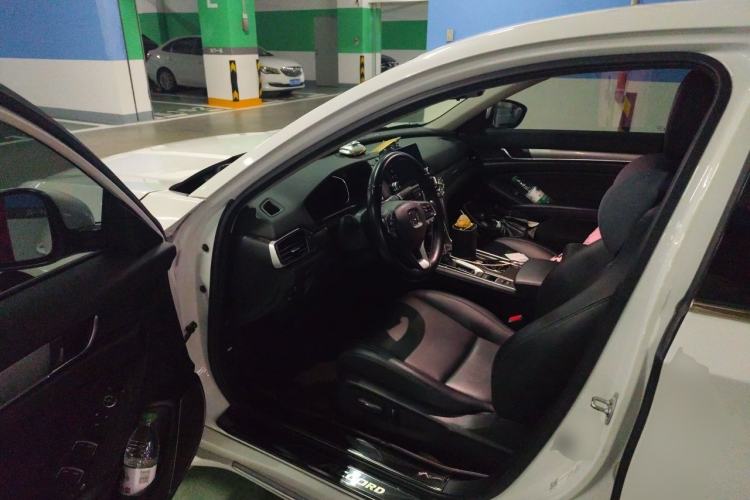 Used Honda Accord 2018 260TURBO Luxury Edition China VI Driver Seat