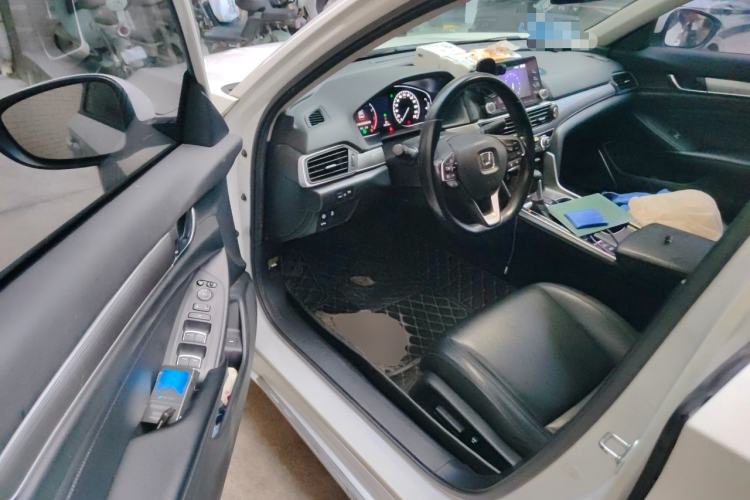 Used Honda Accord 2018 260TURBO Luxury Edition China VI Driver Seat