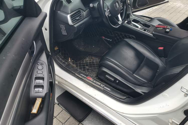 Used Honda Accord 2018 260TURBO Elite Edition China VI Driver Seat