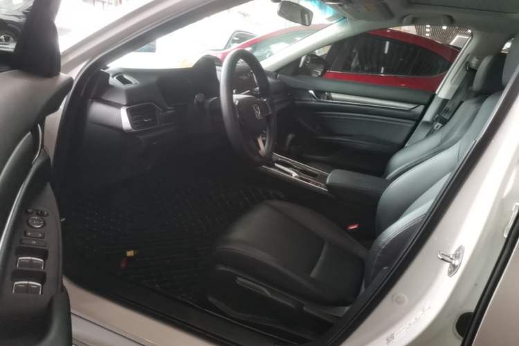 Used Honda Accord 2018 230TURBO Comfort Edition China VI Emission Standard Driver Seat