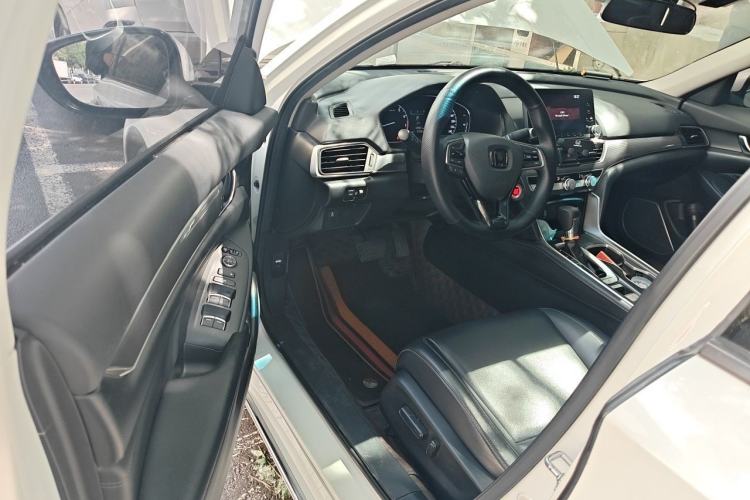 Used Honda Accord 2018 260TURBO Elite Edition China VI Driver Seat