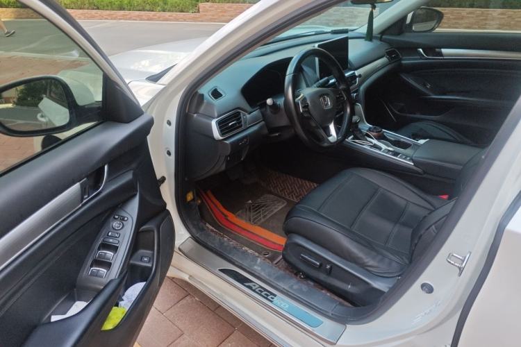 Used Honda Accord 2018 260TURBO Elite Edition China VI Driver Seat