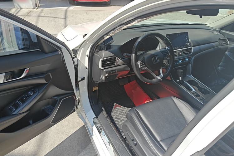 Used Honda Accord 2018 260TURBO Elite Edition China VI Driver Seat