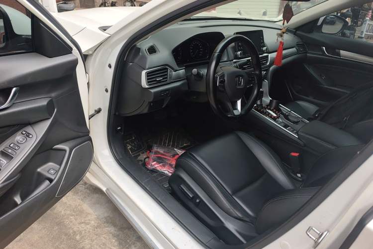 Used Honda Accord 2018 260TURBO Elite Edition China VI Driver Seat