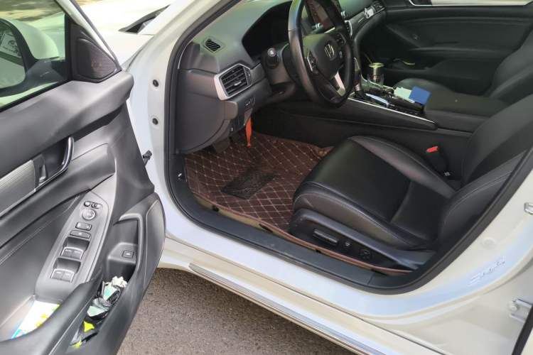Used Honda Accord 2018 260TURBO Prestige Edition China VI Driver Seat