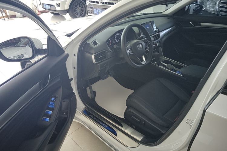 Used Honda Accord 2018 260TURBO Elite Edition China VI Driver Seat