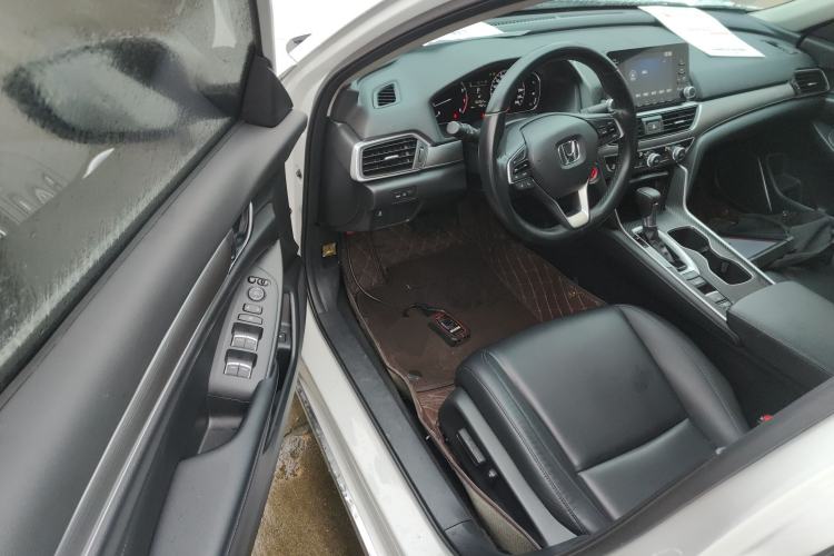 Used Honda Accord 2018 260TURBO Elite Edition China VI Driver Seat