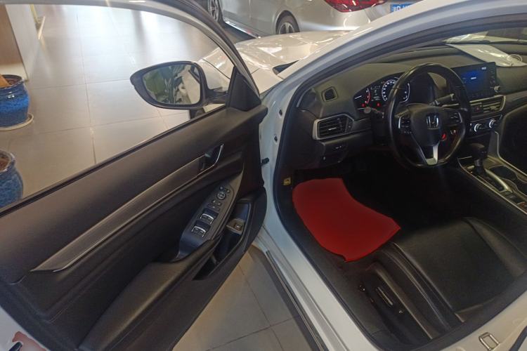 Used Honda Accord 2018 260TURBO Elite Edition China VI Driver Seat