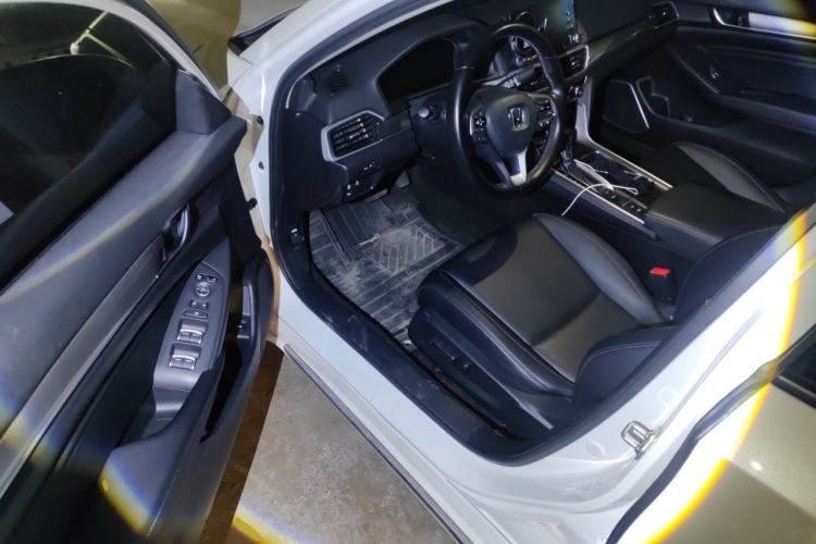 Used Honda Accord 2018 260TURBO Luxury Edition China VI Driver Seat