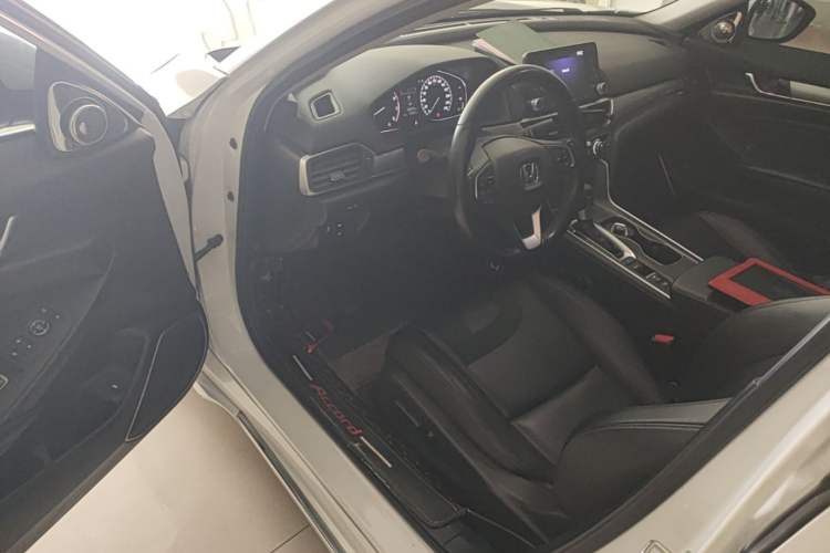 Used Honda Accord 2018 260TURBO Elite Edition China VI Driver Seat