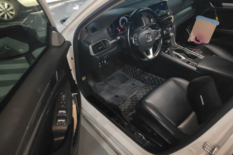 Used Honda Accord 2018 260TURBO Luxury Edition China VI Driver Seat