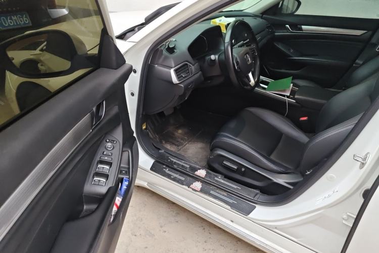 Used Honda Accord 2018 260TURBO Elite Edition China VI Driver Seat