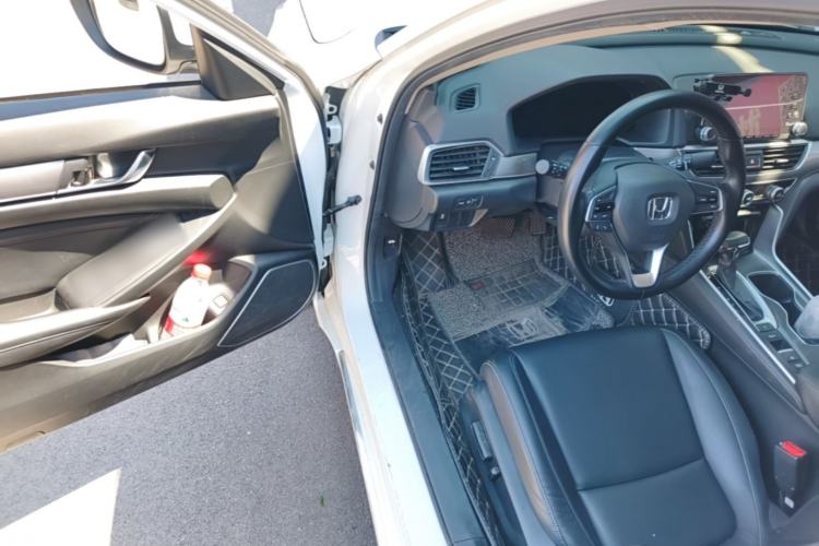 Used Honda Accord 2018 260TURBO Elite Edition China VI Driver Seat