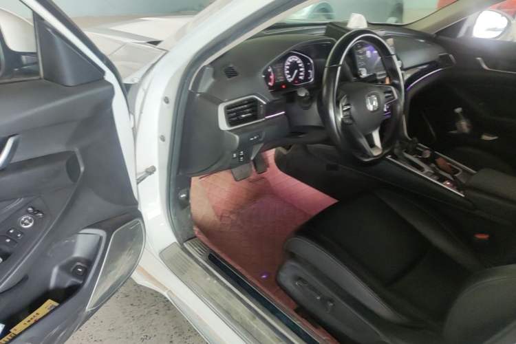 Used Honda Accord 2018 260TURBO Elite Edition China VI Driver Seat
