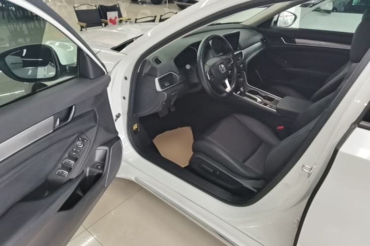 Used Honda Accord 2018 260TURBO Elite Edition China VI Driver Seat