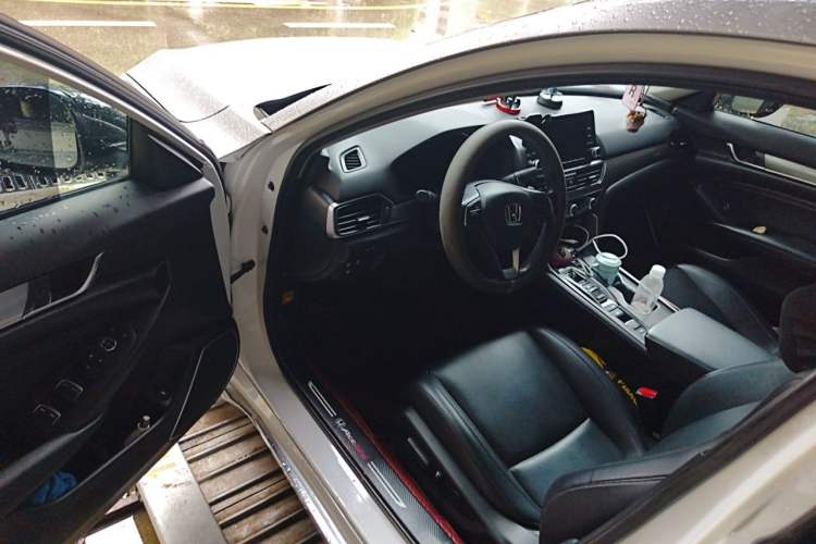 Used Honda Accord 2018 Rui Hybrid 2.0L Rui Ling Version China V Driver Seat