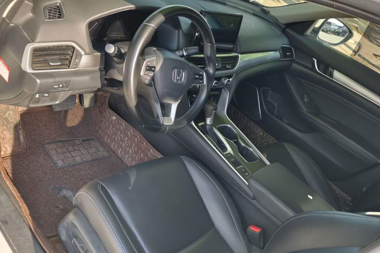 Used Honda Accord 2018 260TURBO Luxury Edition China VI Driver Seat