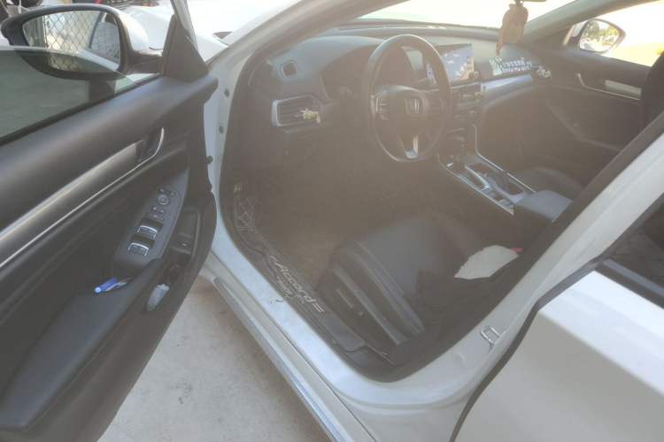 Used Honda Accord 2018 260TURBO Elite Edition China VI Driver Seat