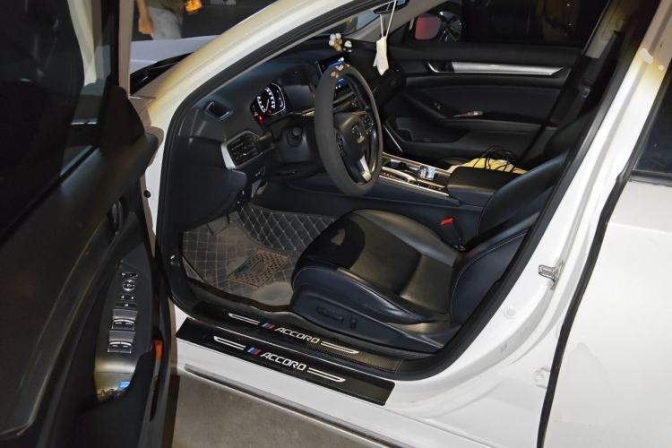 Used Honda Accord 2018 260TURBO Luxury Edition China VI Driver Seat