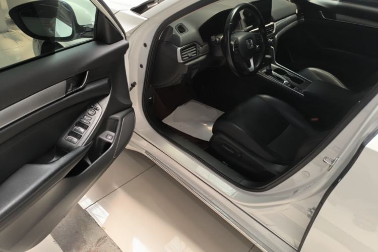 Used Honda Accord 2018 260TURBO Elite Edition China VI Driver Seat
