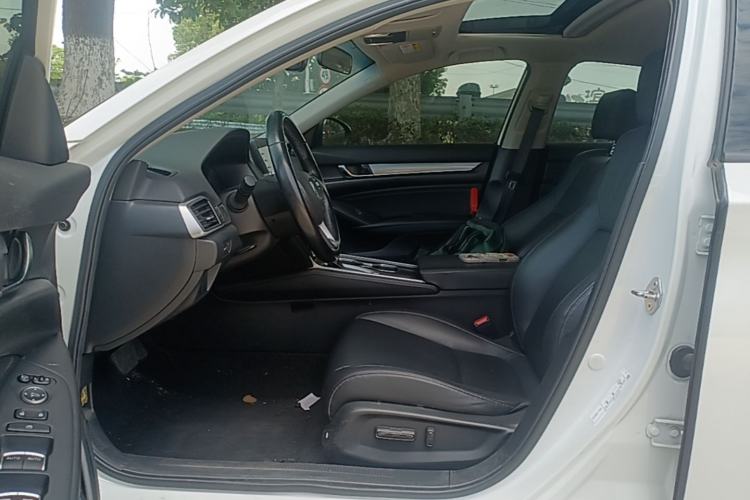 Used Honda Accord 2018 260TURBO Elite Edition China VI Driver Seat