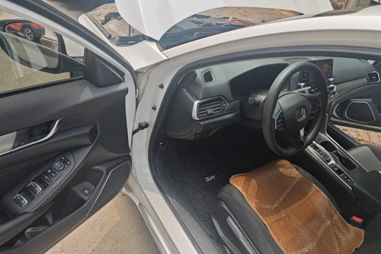Used Honda Accord 2018 Rui·Hybrid 2.0L Rui Ku Edition China VI Driver Seat