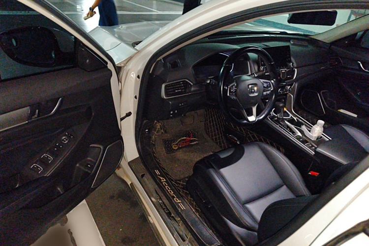 Used Honda Accord 2018 260TURBO Luxury Edition China V Emission Standard Driver Seat