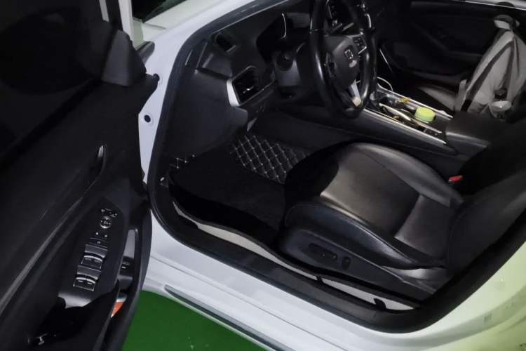 Used Honda Accord 2018 260TURBO Elite Edition China VI Driver Seat