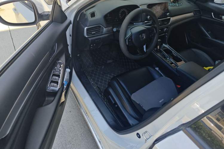 Used Honda Accord 2018 260TURBO Luxury Edition China VI Driver Seat