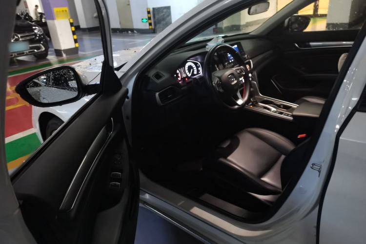 Used Honda Accord 2018 260TURBO Elite Edition China VI Driver Seat