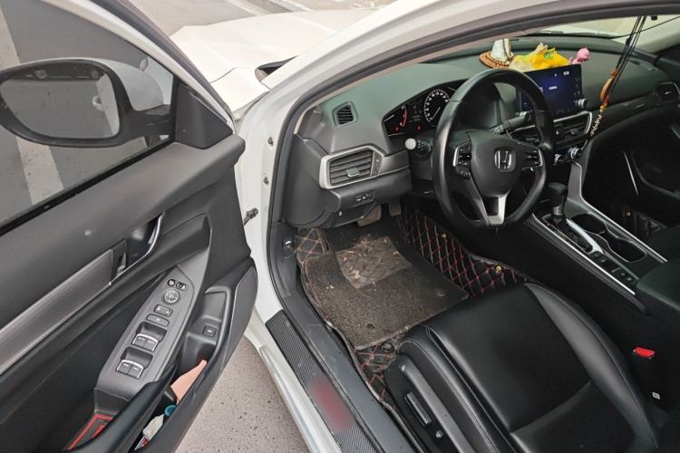 Used Honda Accord 2018 260TURBO Elite Edition China VI Driver Seat