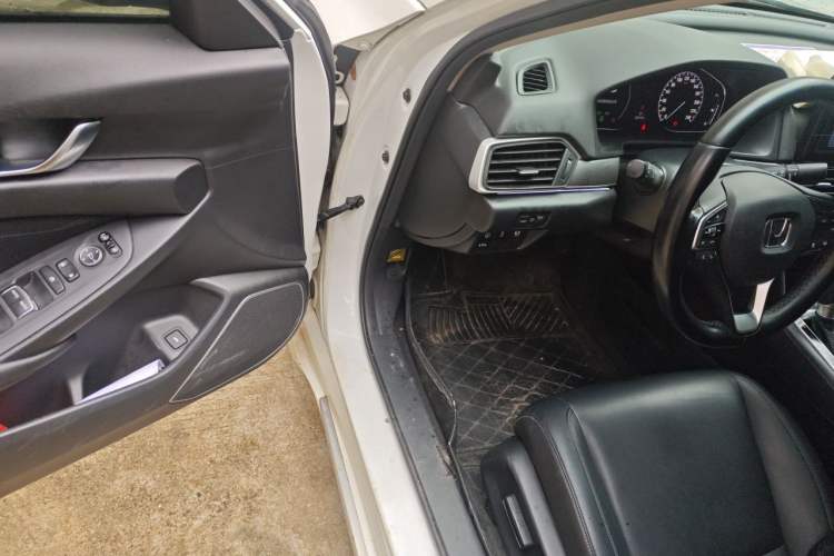 Used Honda Accord 2018 260TURBO Luxury Edition China VI Driver Seat