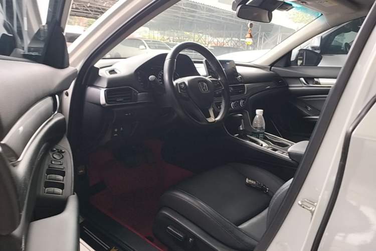 Used Honda Accord 2018 260TURBO Luxury Edition China VI Driver Seat