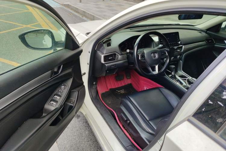 Used Honda Accord 2018 260TURBO Elite Edition China VI Driver Seat