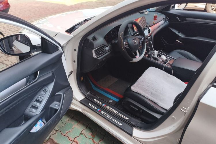 Used Honda Accord 2018 260TURBO Elite Edition China VI Driver Seat