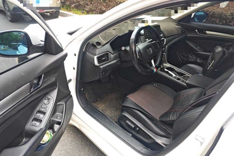 Used Honda Accord 2018 260TURBO Luxury Edition China VI Driver Seat
