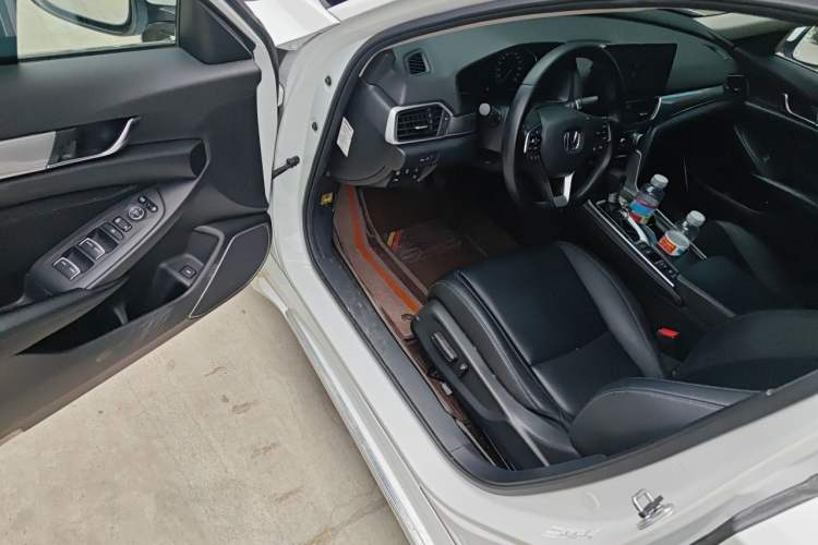 Used Honda Accord 2018 260TURBO Luxury Edition China VI Driver Seat