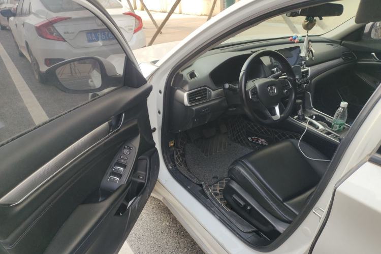 Used Honda Accord 2018 260TURBO Luxury Edition China VI Driver Seat
