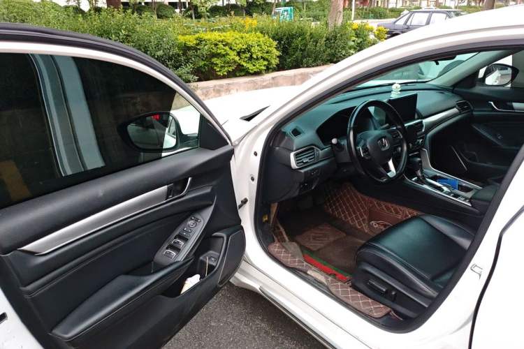 Used Honda Accord 2018 260TURBO Elite Edition China VI Driver Seat